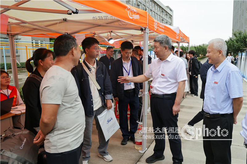 YAO_4058.JPG 原来名称也丢了